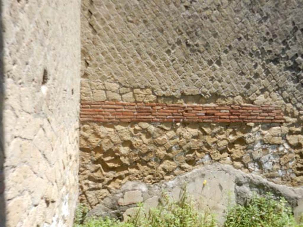 IV.21, Herculaneum. May 2018. Room 3, looking towards north wall in north-west corner.
Photo courtesy of Buzz Ferebee.